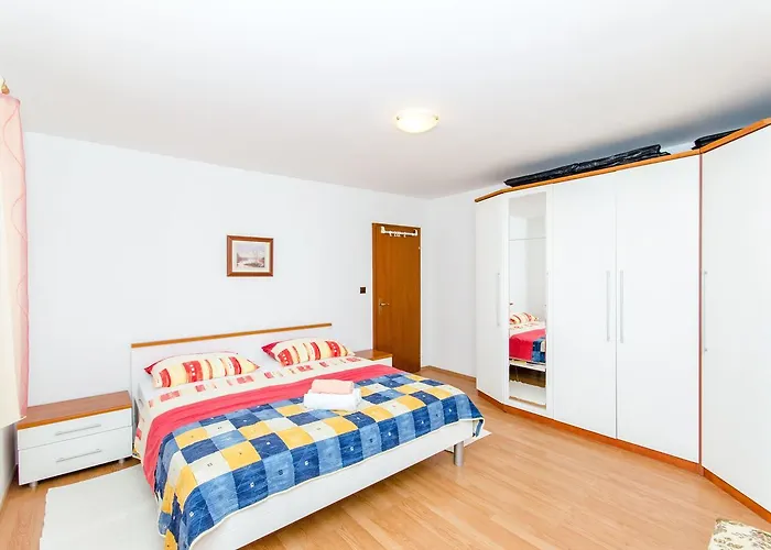 Apartmán And Iva Trogir