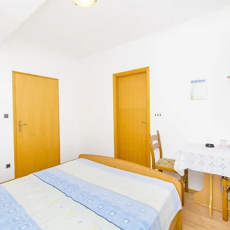 And Iva Apartament