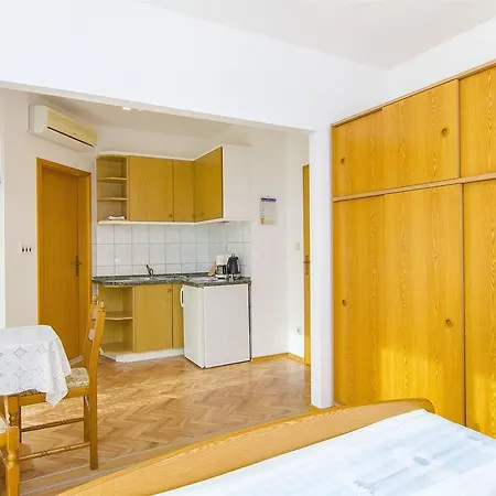 And Iva Apartament Trogir