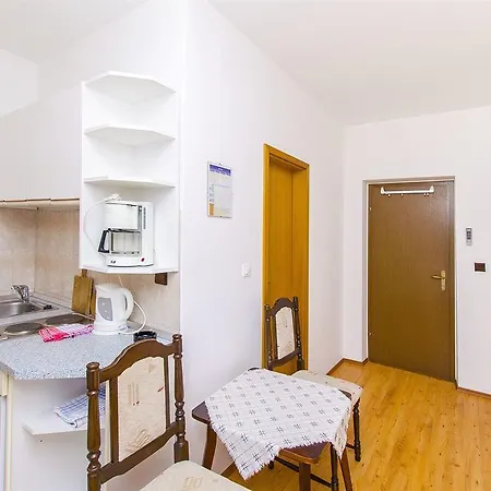 And Iva Apartament