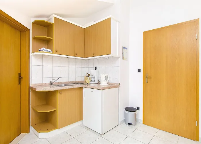 Apartment And Iva Trogir