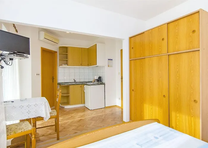 And Iva Appartement Trogir