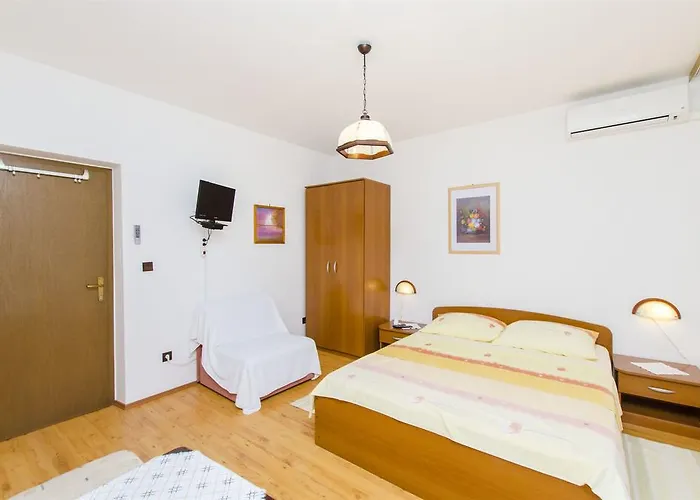 And Iva Lejlighed Trogir