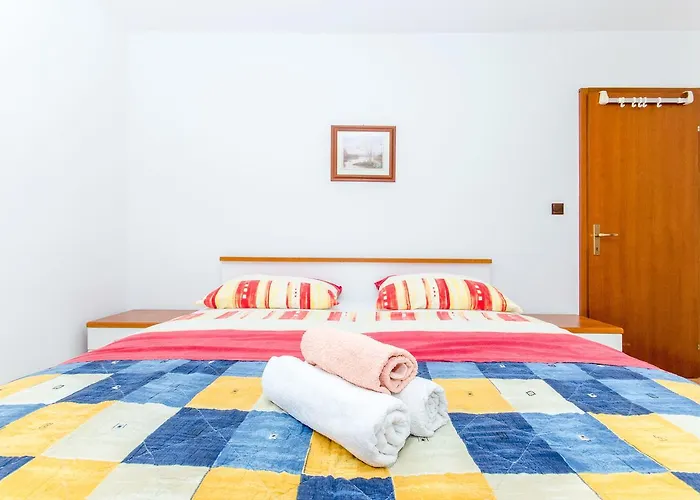 Apartment And Iva Trogir