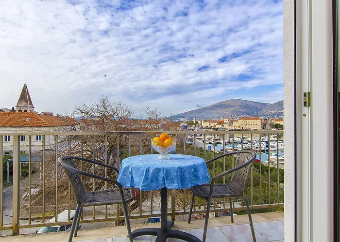 And Iva Apartament *