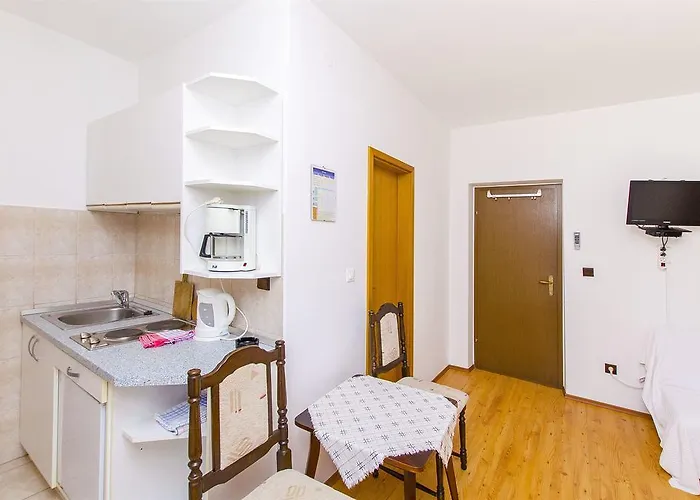 And Iva Apartament