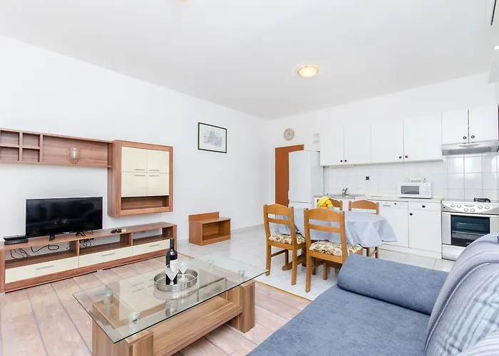 And Iva Apartament *