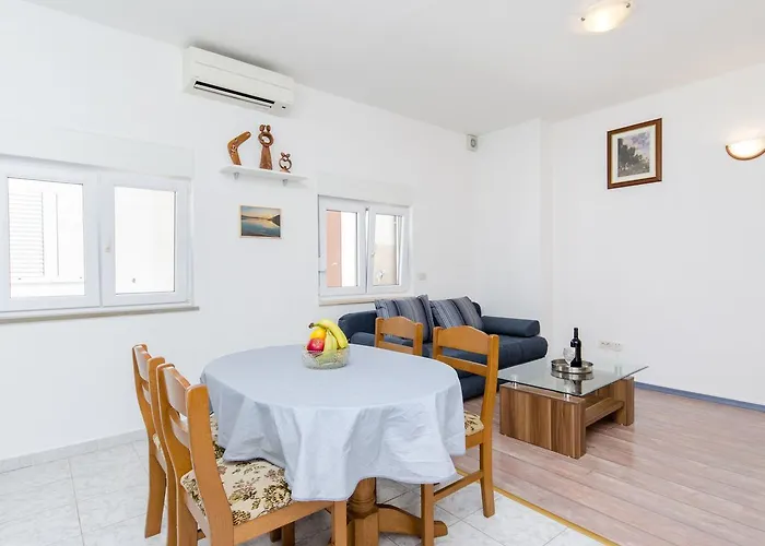 And Iva Apartament *